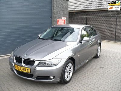Grijs (metallic) Gebruikt 2010 BMW 318 Sedan | € 6.750 (Iets duurder)