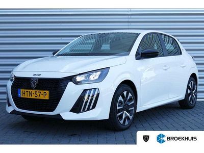 Wit Nieuw 2025 Peugeot 208 Style Hatchback | € 22.900 (Eerlijke prijs)