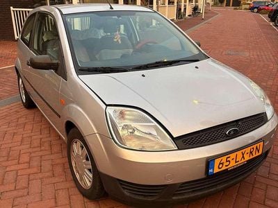 Gebruikt 2003 Ford Fiesta Ambiente Hatchback | € 2.250 (Iets duurder)