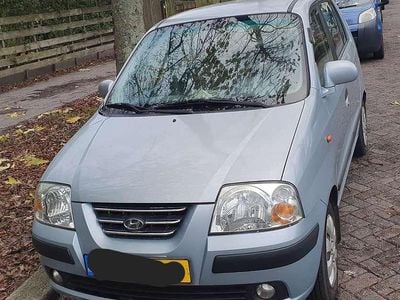 Grijs Gebruikt 2004 Hyundai Atos Dynamiq Hatchback | € 1.850 (Eerlijke prijs)