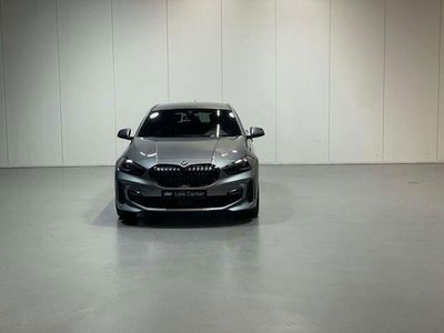 Grijs Gebruikt 2023 BMW 114 M Sport Hatchback | € 28.950