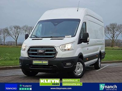 Wit Nieuw 2025 Ford E-Transit Van | € 46.900