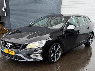 Zwart Occasion 2018 Volvo V60 Business Edition Stationwagen | € 13.950 (Eerlijke prijs)