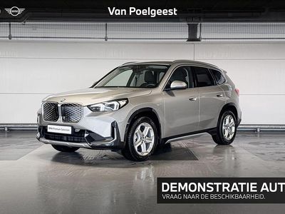 Spacesilber metallic (grijs metallic) Nieuw 2026 BMW iX1 SUV | € 46.790 (Duur)