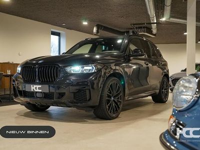 Zwart Occasion 2024 BMW X5 M Sport SUV | € 57.950