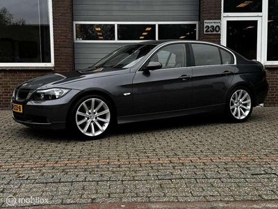 BMW 325