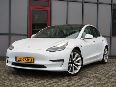 Wit Occasion 2019 Tesla Model 3 Standard Range Sedan | € 17.900 (Eerlijke prijs)