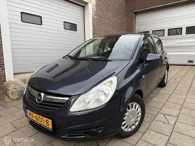Grijs Occasion 2009 Opel Corsa Cosmo Hatchback | € 2.495 (Eerlijke prijs)