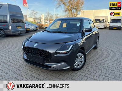Grijs (metallic) Occasion 2024 Suzuki Swift Comfort Hatchback | € 18.845 (Eerlijke prijs)