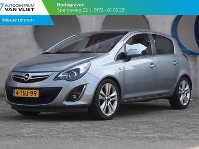 tweedehands Opel Corsa 1.4-16V Cosmo | NET BINNEN | FOTO'S VOLGEN |