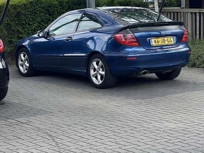 Mercedes C180