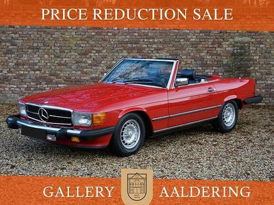 Rood Occasion 1983 Mercedes SL500 Cabriolet | € 31.500