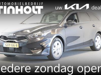 Zwart, metallic lak Gebruikt 2024 Kia Ceed Sportswagon Stationwagen | € 24.450 (Eerlijke prijs)