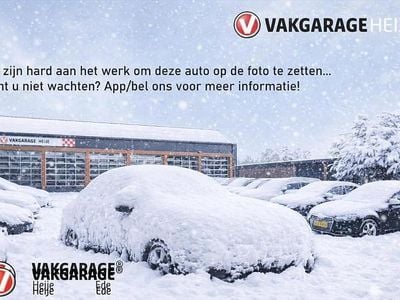 Zwart Occasion 2020 Mercedes EQV300 Avantgarde Sedan | € 49.600