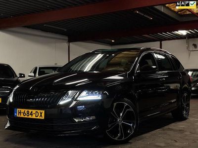 Zwart Occasion 2020 Skoda Octavia Sport Stationwagen | € 14.500 (Eerlijke prijs)