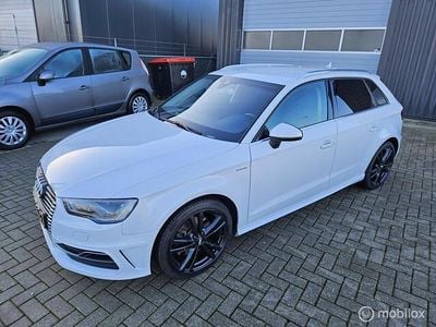 Wit Gebruikt 2015 Audi A3 Sportback Ambition Hatchback | € 7.950 (Goede deal)