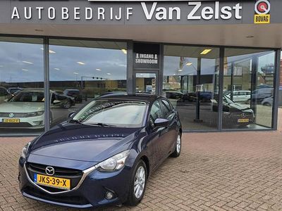 Blauw Gebruikt 2016 Mazda 2 Hatchback | € 13.950 (Eerlijke prijs)