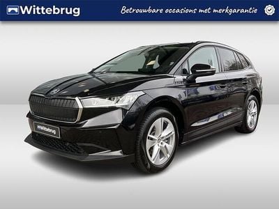 Zwart Occasion 2023 Skoda Enyaq iV Lounge SUV | € 26.950 (Goede deal)
