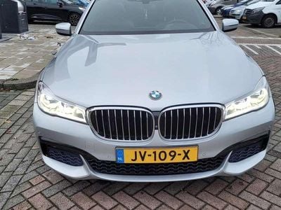 BMW 730