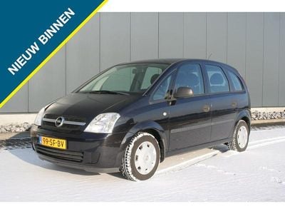 Zwart (metallic) Occasion 2005 Opel Meriva Essentia MPV | € 1.649 (Eerlijke prijs)