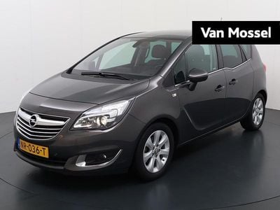 Grijs Gebruikt 2017 Opel Meriva MPV | € 10.840 (Eerlijke prijs)