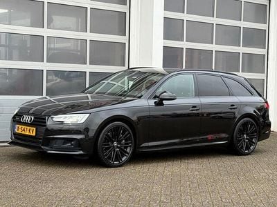 Zwart (metallic) Gebruikt 2018 Audi A4 Black Edition Stationwagen | € 22.945 (Eerlijke prijs)