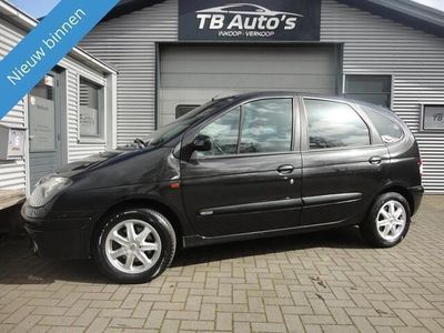 tweedehands Renault Scénic 1.6-16V Expression Sport