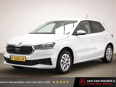 Wit Gebruikt 2023 Skoda Fabia Ambition Hatchback | € 17.495 (Eerlijke prijs)