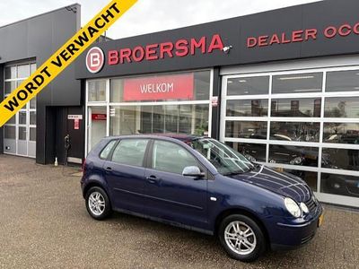Blauw Gebruikt 2005 VW Polo Hatchback | € 2.000 (Goede deal)