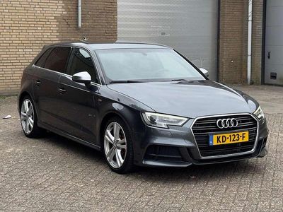 Grijs Gebruikt 2016 Audi A3 Sport Hatchback | € 12.950 (Iets duurder)