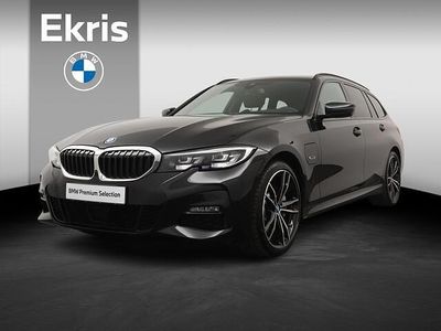 Zwart Occasion 2022 BMW 330 M Sport Stationwagen | € 35.950 (Eerlijke prijs)