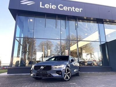 Grijs Gebruikt 2022 Volvo V60 R-Design Stationwagen | € 41.950