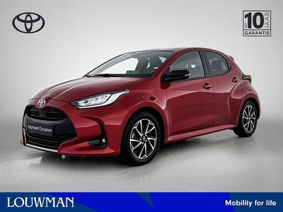 Occasion Toyota Yaris Hybrid Style 116 PK (85 kW) 2023 Rood (metallic) Hatchback