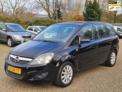 Zwart (metallic) Gebruikt 2008 Opel Zafira MPV | € 3.750 (Iets duurder)