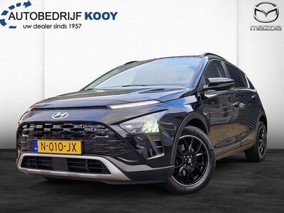 Zwart (metallic) Gebruikt 2022 Hyundai Bayon Premium SUV | € 18.400 (Eerlijke prijs)