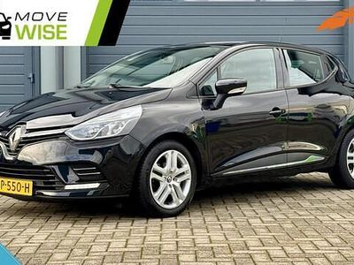 Zwart (metallic) Occasion 2018 Renault Clio IV Zen Hatchback | € 6.945 (Eerlijke prijs)