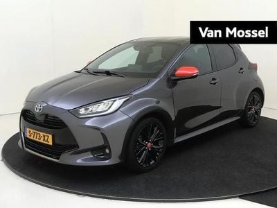 Occasion Toyota Yaris Executive 116 PK (85 kW) 2022 Grijs Hatchback