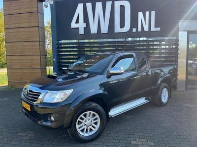 tweedehands Toyota HiLux HI-LUX2.5 D-4D SX EXTRA CAB 4WD EURO 5 AIRCO NAP 105261 KM 6 MND GAR ¤ 19.900 EXCL Auto in zeer goede staat dealer onderhouden schade vrij met UNIEKE LAGE KM STAND AUTO PAS grijs kenteken