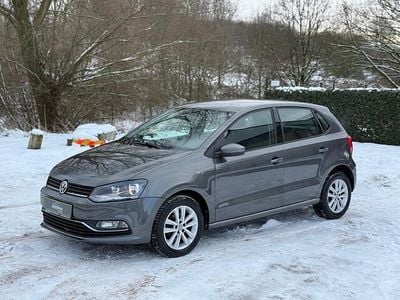Grijs Occasion 2015 VW Polo Highline Hatchback | € 10.999 (Eerlijke prijs)
