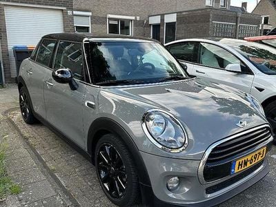 Gebruikt 2015 Mini Cooper Business Hatchback | € 13.995 (Eerlijke prijs)