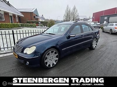 Blauw Occasion 2005 Mercedes C180 Avantgarde Sedan | € 2.500 (Goede deal)