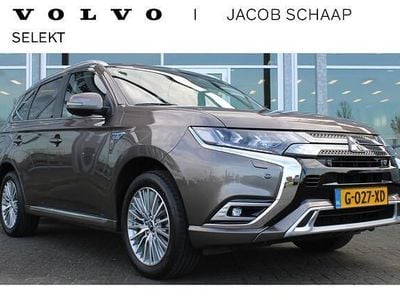Bruin Gebruikt 2019 Mitsubishi Outlander Intense+ SUV | € 22.899 (Eerlijke prijs)