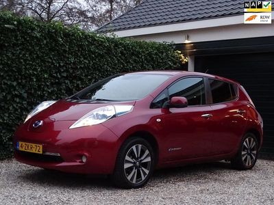 Rood Gebruikt 2014 Nissan Leaf Tekna Hatchback | € 6.500 (Eerlijke prijs)