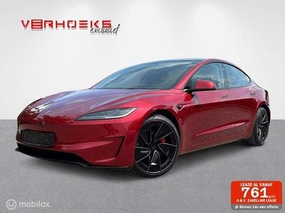Rood Nieuw 2025 Tesla Model 3 Performance Sedan | € 54.750