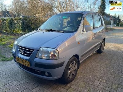 Grijs Gebruikt 2004 Hyundai Atos Dynamiq Hatchback | € 1.950 (Eerlijke prijs)