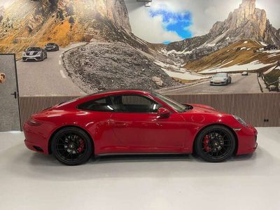 Porsche 911 Carrera GTS