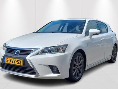 Lexus CT200h