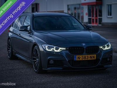 Grijs Gebruikt 2017 BMW 330 Executive Stationwagen | € 23.950 (Super prijs)