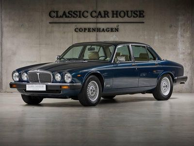 Blauwkingfisher blue Occasion 1993 Daimler Double Six Serie 1 Sedan | € 25.000