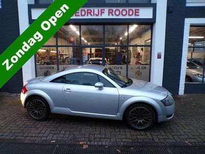 Grijs Occasion 2001 Audi TT Coupé | € 1.999